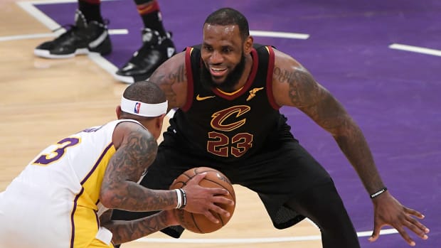lebron-james-lakers-marquee.jpg